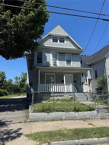 134 Lewis St #DOWN Photo 1