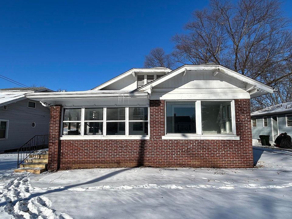 1st image of 205 E Winter Ave