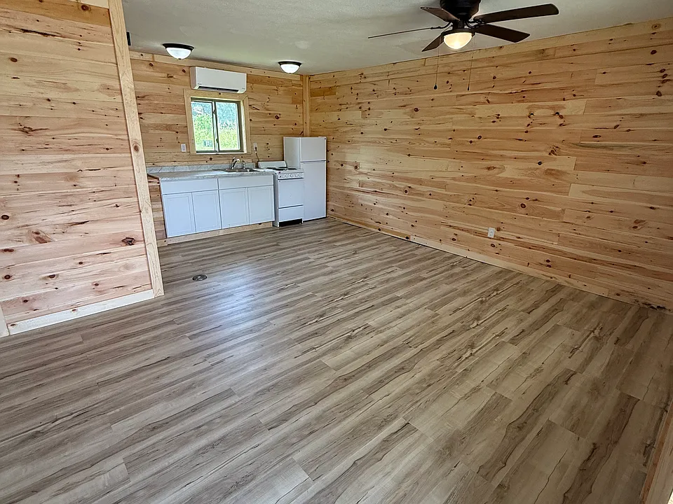4442 State Highway H #11
