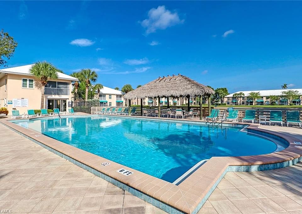 1st image of 840 Gulf Pavilion Dr #202