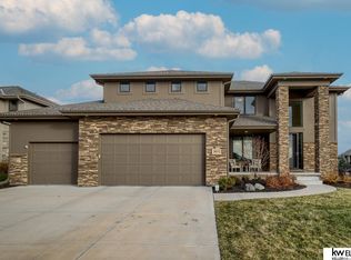 1611 S 210th St, Elkhorn, NE 68022