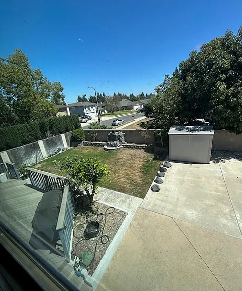 2614 E Richmond St — Photo 26