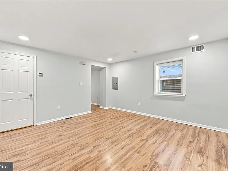 934 New Market St #2 — Photo 15