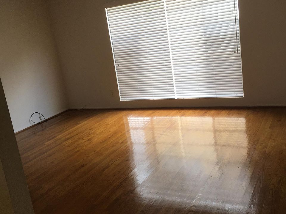 Spacious living area.