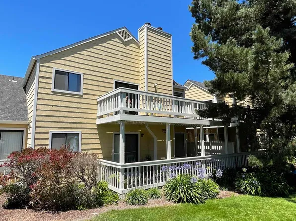 409 Dohrmann Ln, Pinole, CA 94564