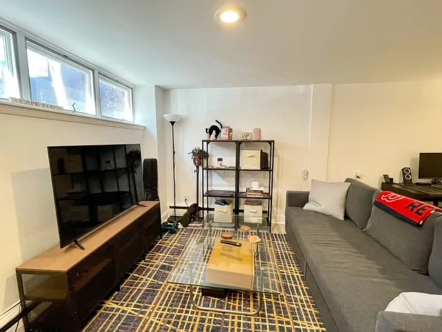 1 bed, 1.0 bath, $2,550 — Photo 2