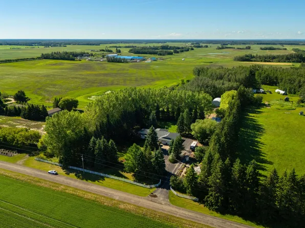 27113 Township Road 522, Parkland County, AB T7X 3N1