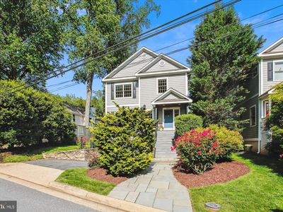 2371 N Edgewood St, Arlington, VA, 22207