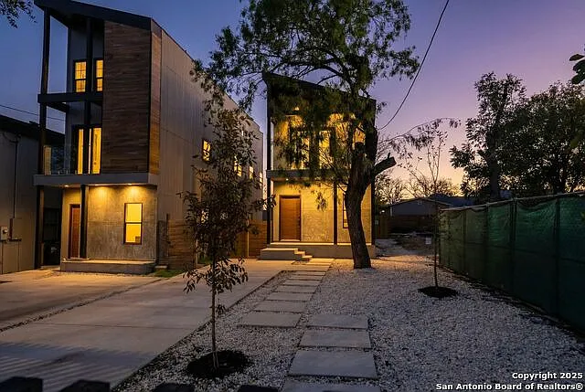 1210 Gardina — Photo 19