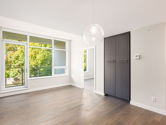 4th image of 4963 Cambie St #202