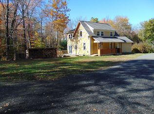 165 Mechanic St, Amherst, MA 01002