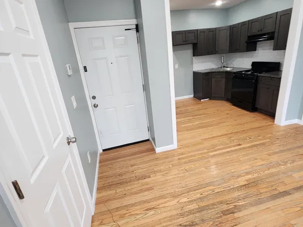 5 Vreeland Pl, Jersey City, NJ 07305