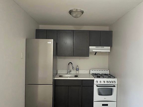 2nd image of 6023 N Park Ave #1