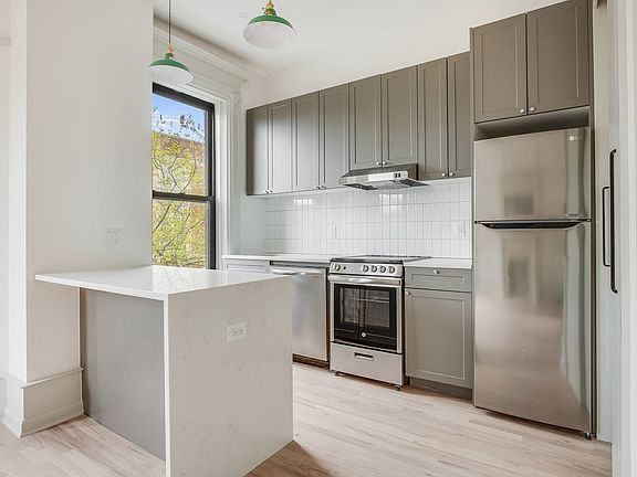 3rd image of 285 Mac Donough St Unit 3-F