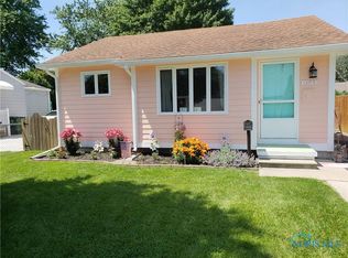 1045 Scott St, Maumee, OH 43537