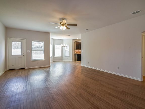 3306Sweetwater_MLS3of16.jpg