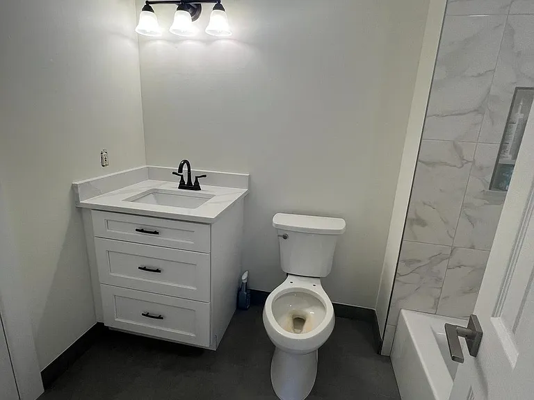380B Delancey Pl #B — Photo 20