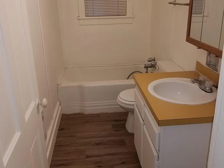 10 N Touchet St #1 — Photo 15