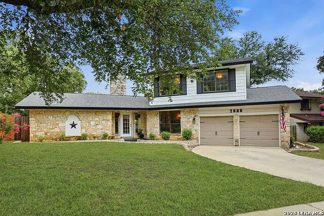 4 bed, 2.0 bath, 2343 sqft, $2,400 — Photo 3