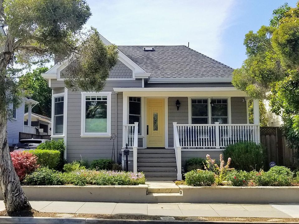 1st image of 205 University Ave