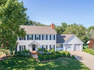 17 Cherry Ln NE, Iowa City, IA