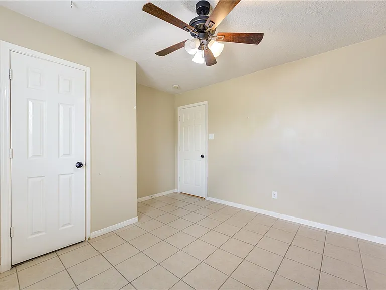 9550 Thousand Oaks Loop — Photo 27