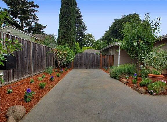 3rd image of 210 San Clemente Dr