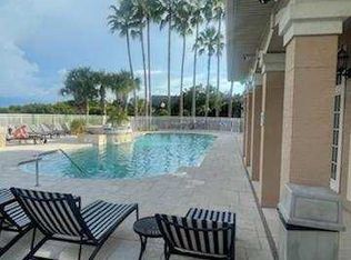 3311 Bay Club Cir, Rocky Point, FL 33607