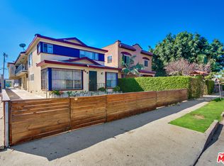 844 W 52nd St, Los Angeles, CA 90037