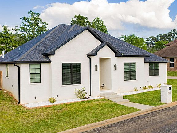 4th image of 2904 Lismore Ln