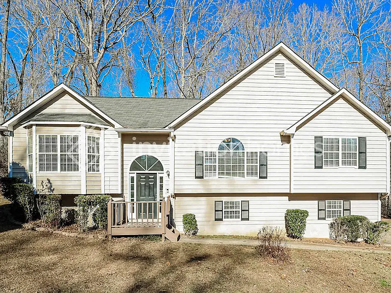 4688 Sterling Pointe Ct — Photo 1
