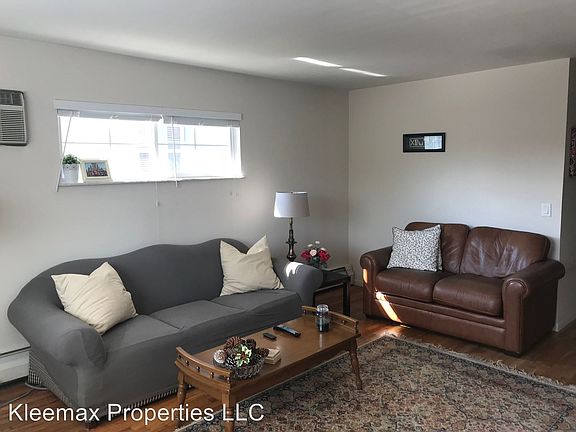 3rd image of 1241 Corbett Ave APT 1