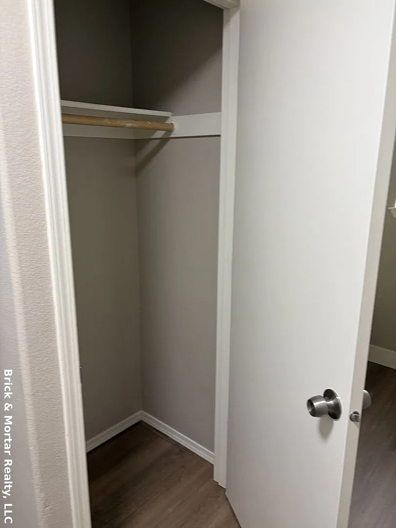 00570- White Rock LLC 300 Kennel Ave — Photo 3