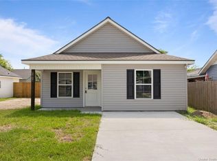 401 Mathew St, Sulphur, LA 70663