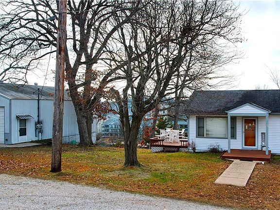 4th image of 378 Highline Rd