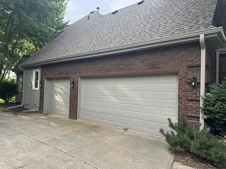16728 Leavenworth Cir — Photo 54
