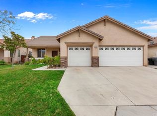 3425 Chesterfield Dr, Perris, CA 92571
