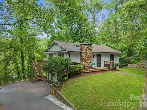 39 Spooks Branch Ext, Asheville, NC 28804