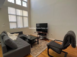 589 Putnam Ave #2, Cambridge, MA 02139