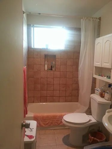 1610 Barry Ave #2C Photo 1