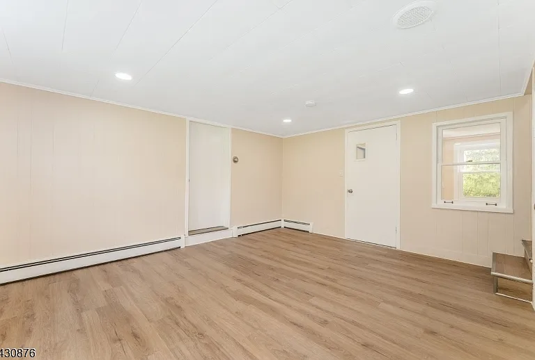 33 Sergeantsville Rd #B — Photo 6