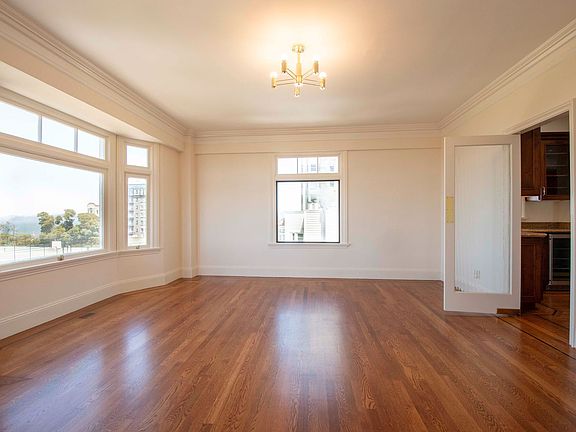 4th image of 1275 Greenwich St #502