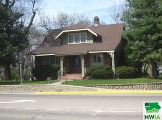 909 S Main Ave, Sioux Center, IA 51250