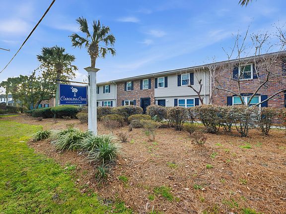 3rd image of 415 Parkdale Dr APT 8C