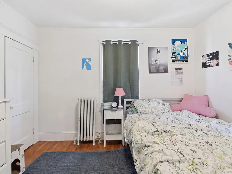 16 Stockwell St #2 — Photo 6