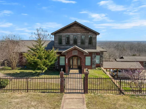 918 Riverbluff Rd, Idabel, OK 74745