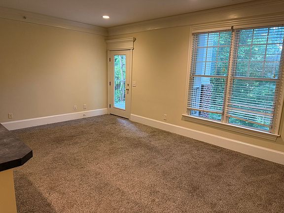 4th image of 901 Canenaugh Dr APT 204