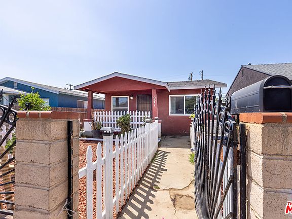 2nd image of 941 Clela Ave