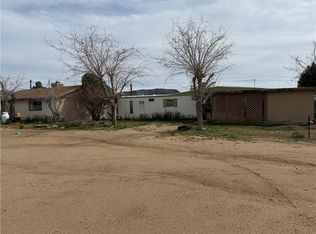 3620 W Burro Dr, Golden Valley, AZ 86413