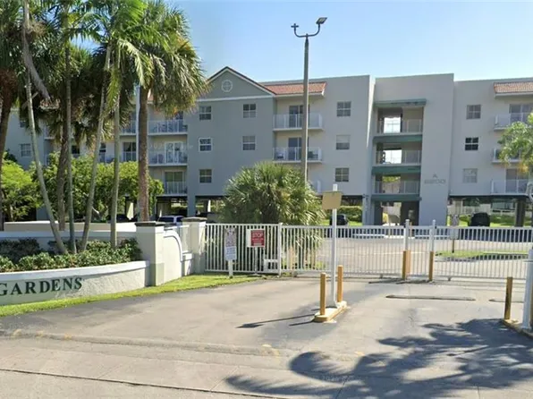 8200 SW 210th St APT 304, Cutler Bay, FL 33189